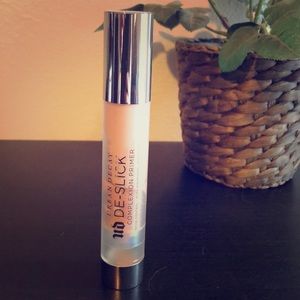 Urban Decay De-Slick Complexion Primer
